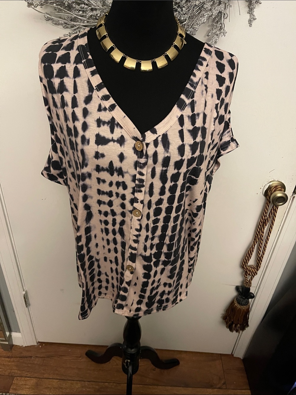 Tie-Dye V-Neck Button Front Women’s Top - Black on Light Pink
